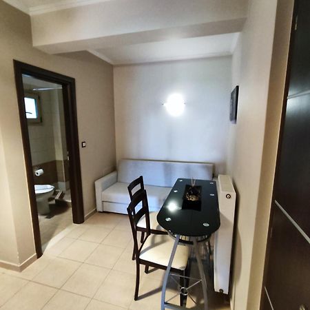 Maria'S Rose Garden Apartment Lefkada City ภายนอก รูปภาพ