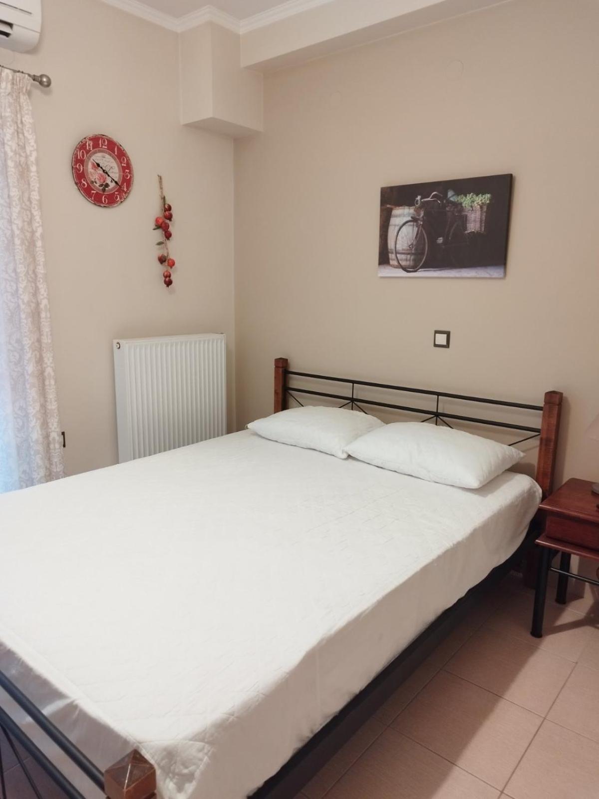 Maria'S Rose Garden Apartment Lefkada City ภายนอก รูปภาพ
