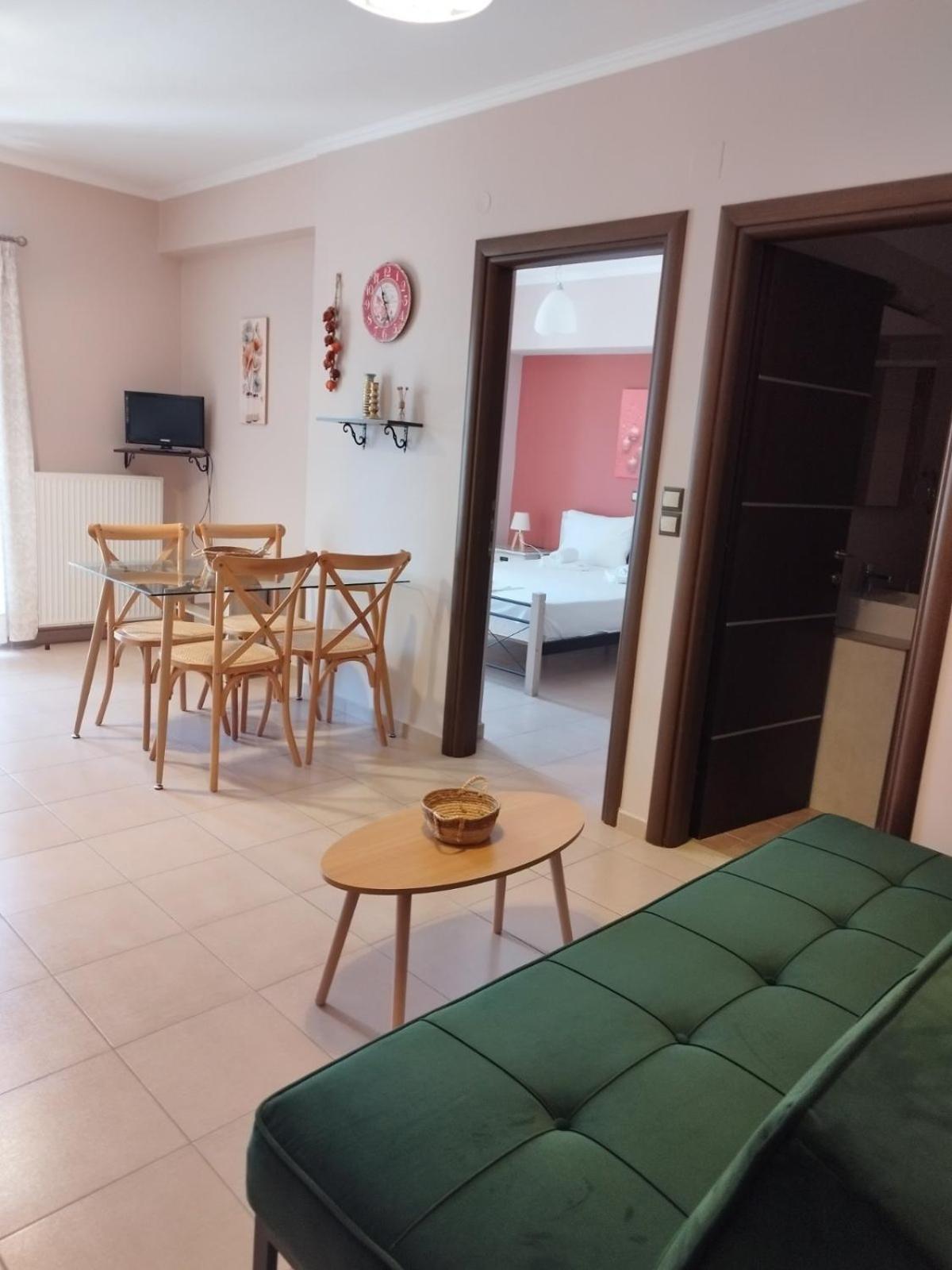 Maria'S Rose Garden Apartment Lefkada City ภายนอก รูปภาพ