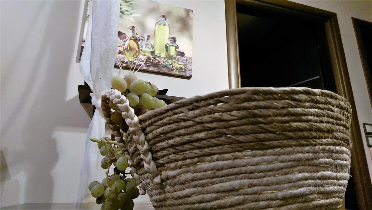 Maria'S Rose Garden Apartment Lefkada City ภายนอก รูปภาพ