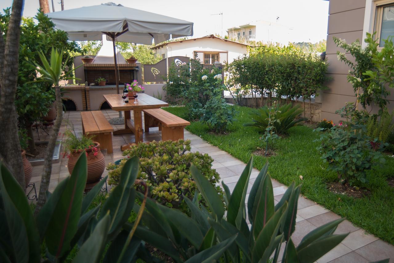 Maria'S Rose Garden Apartment Lefkada City ภายนอก รูปภาพ