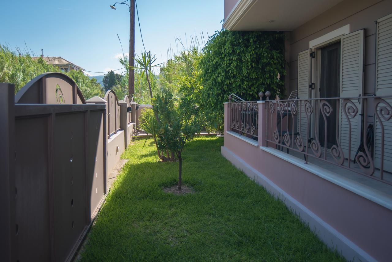 Maria'S Rose Garden Apartment Lefkada City ภายนอก รูปภาพ